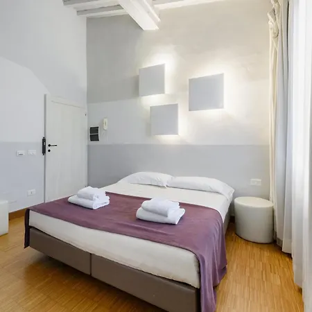 Palazzotto Pitti By Mmega * Florenz